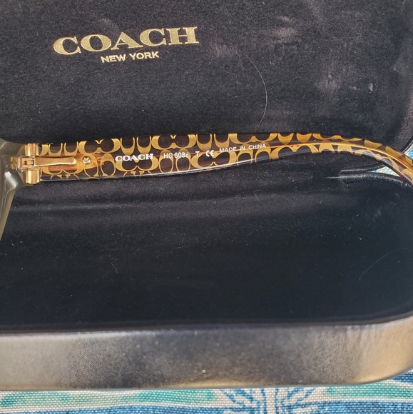 Coach Olive Dark Tortoise Gold Sig C Eyeglasses and Case. - Picture 12 of 13